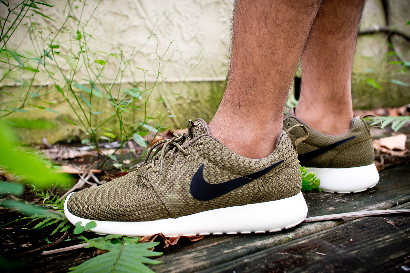 roshe run sneakers